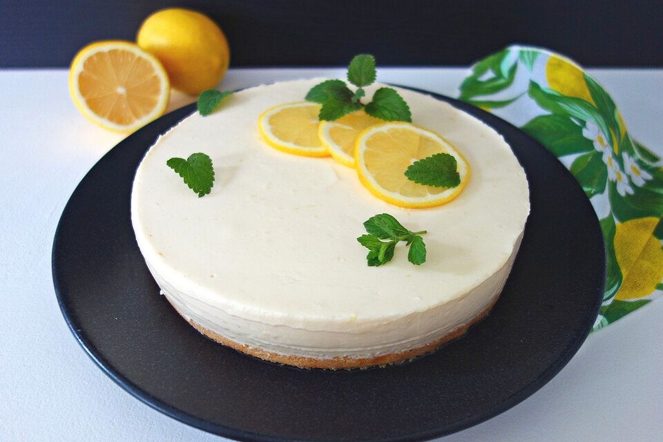 No Bake Lemon Cheesecake