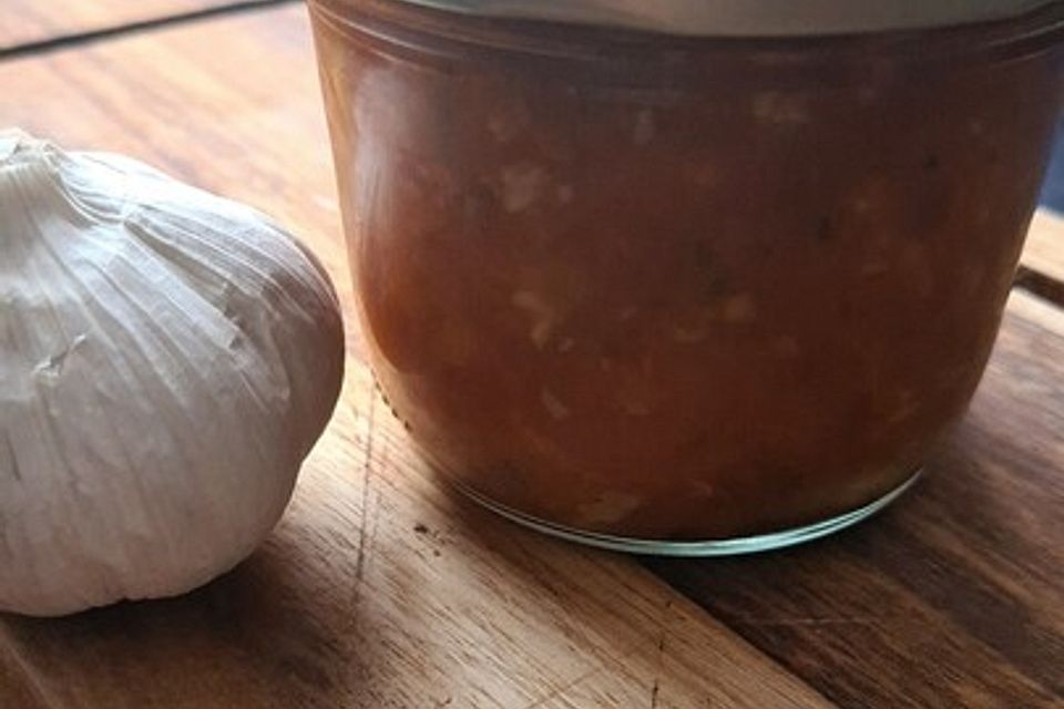 Tomatensoße aus frischen Tomaten einkochen Tomatensoße aus frischen Tomaten einkochen