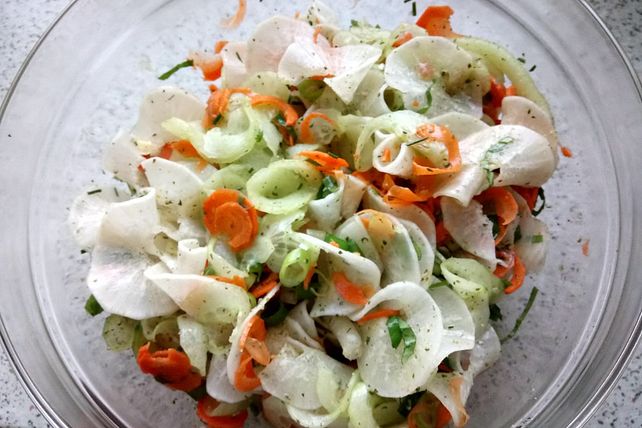 Möhren-Rettich-Gurken-Radieschen-Salat in Vinaigrette von patty89| Chefkoch Möhren-Rettich-Gurken-Radieschen-Salat in Vinaigrette von patty89| Chefkoch