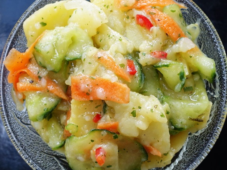 Sommerlich gemischter Kartoffelsalat von dieter_sedlaczek| Chefkoch