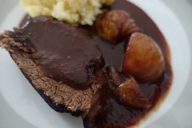 Geschmorte Rinderschulter mit Schalottensauce von hefide| Chefkoch