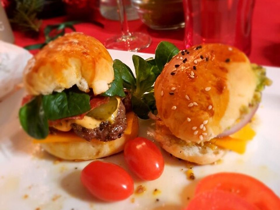 Mini-Burger mit Lammfleisch und Guacamole von TotallyBaked| Chefkoch