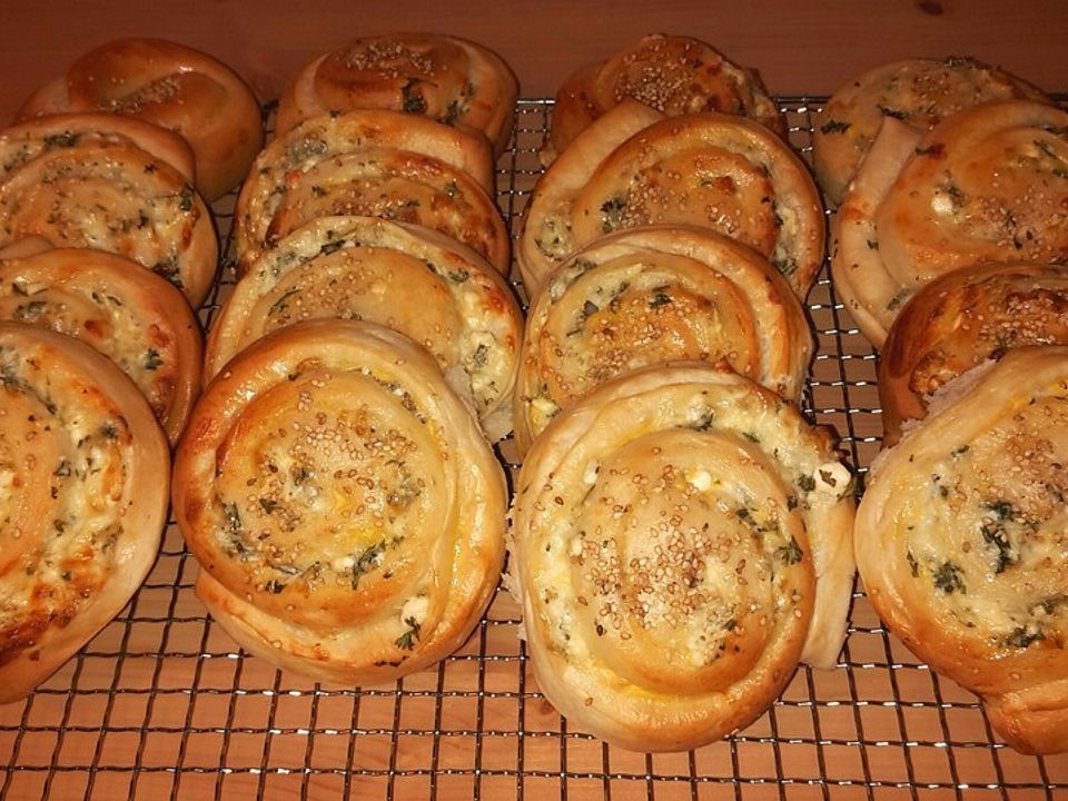 Pogaca Schnecken mit Käsefüllung von voyaga81 Chefkoch