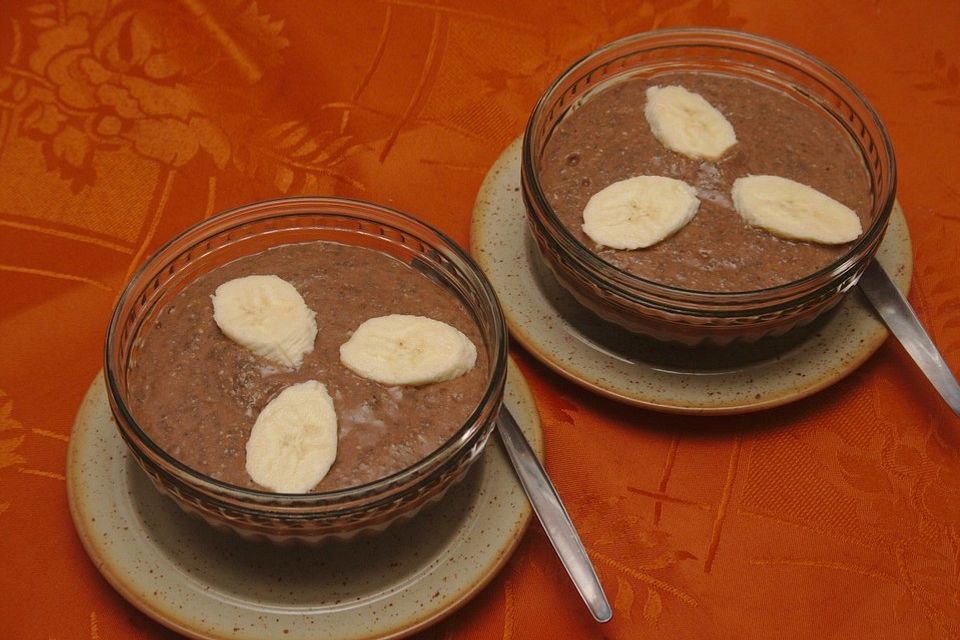 Bananen-Schoko-Pudding mit Chiasamen