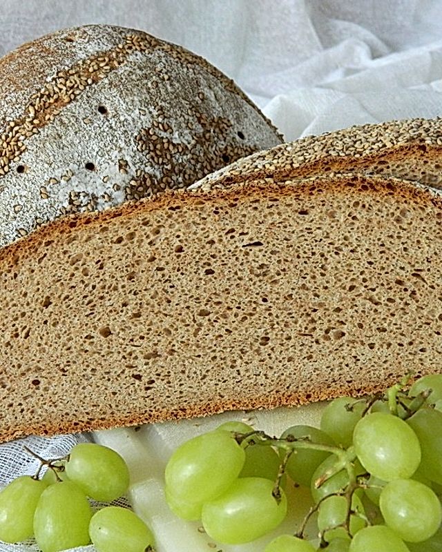 Dinkel-Weizen-Mandel-Brot