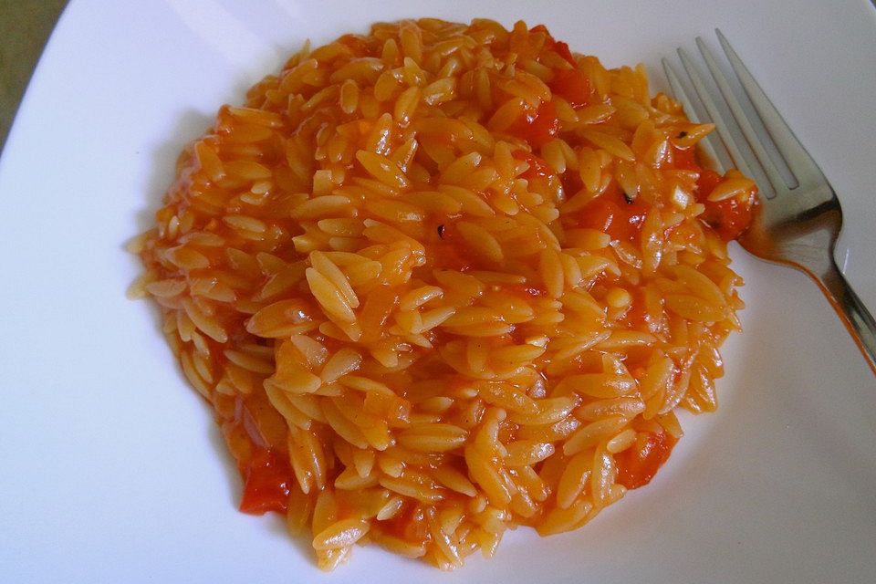 Kritharaki mit Tomaten