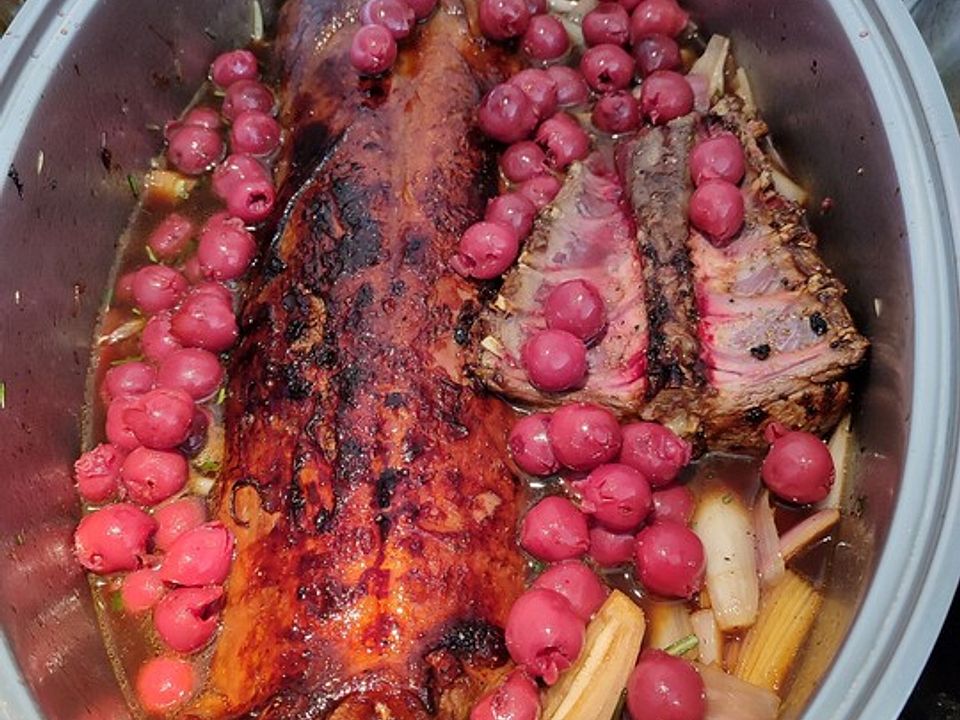 Rehrücken mit Rahm-Kirsch-Sauce von McMoe| Chefkoch