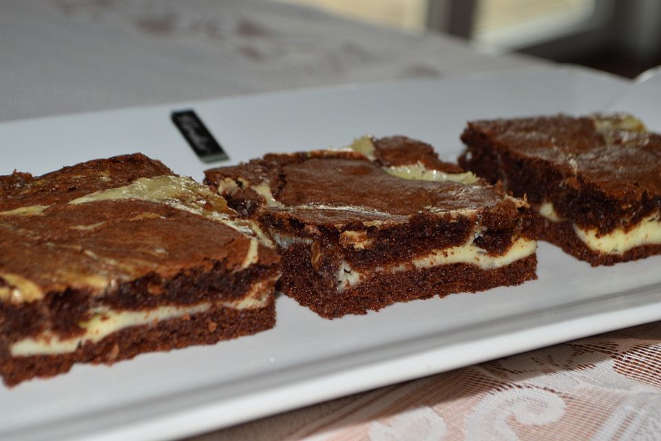 Eierlikör-Cheesecake-Brownies