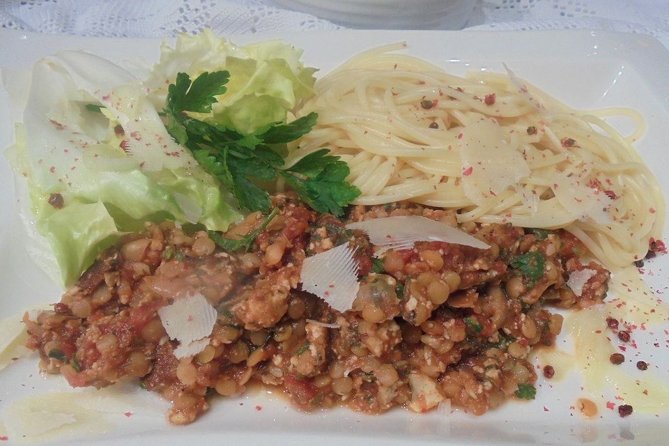 Bolognese mit Tofu, weißen Riesenbohnen und roten Linsen