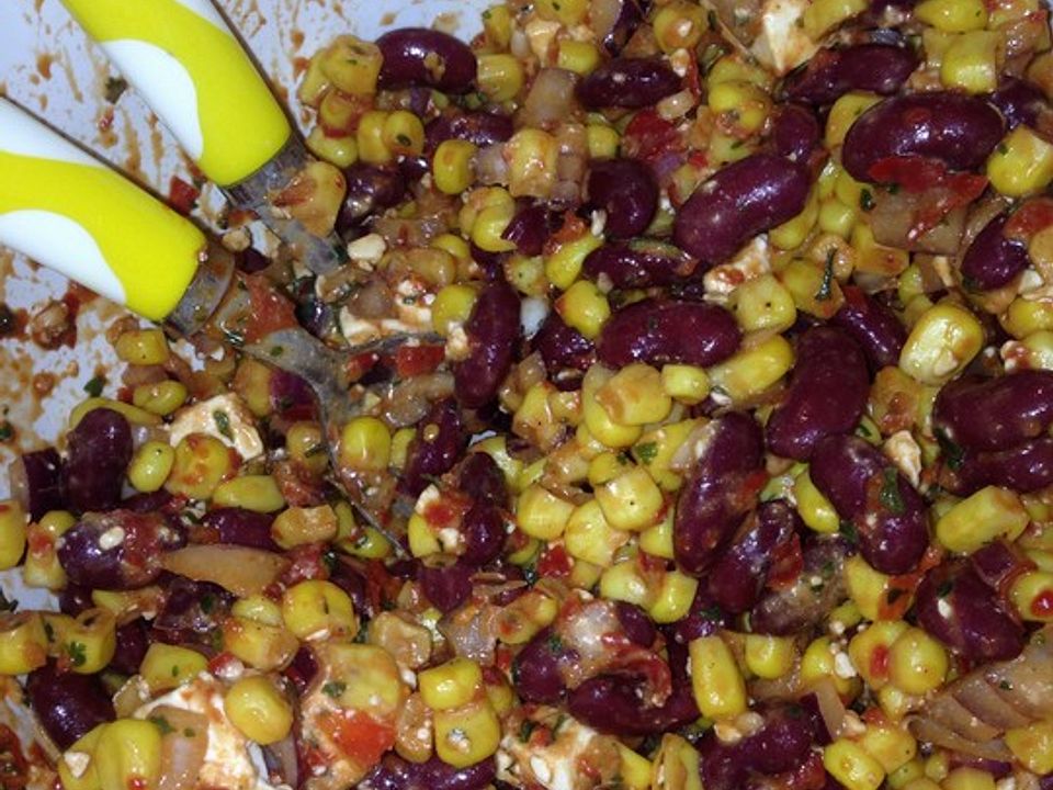 Kidneybohnensalat mit Ajvar und Feta von Trinkhörnchen| Chefkoch