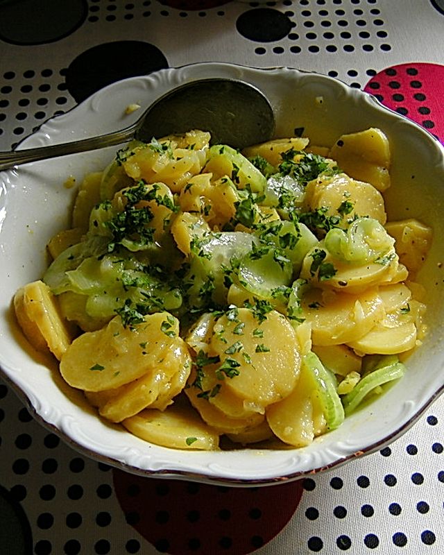 Mein schwäbischer Kartoffelsalat mit Salatgurke