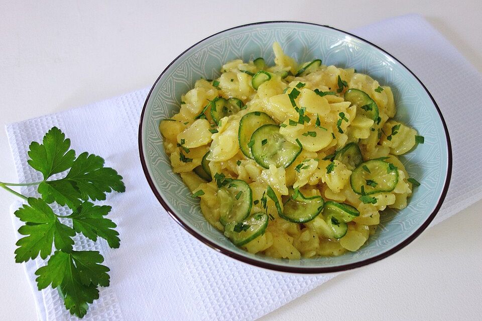 Mein schwäbischer Kartoffelsalat mit Salatgurke