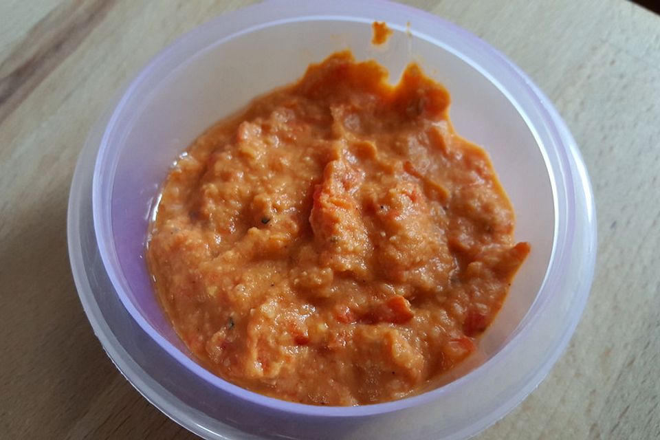 Hummus mit gerösteter Paprika