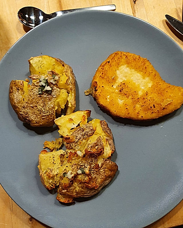Stampfkartoffeln vom Blech "Smashed Potato"