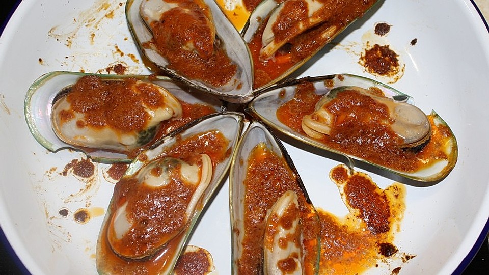 Grünschalenmuscheln mit Chipotlebutter