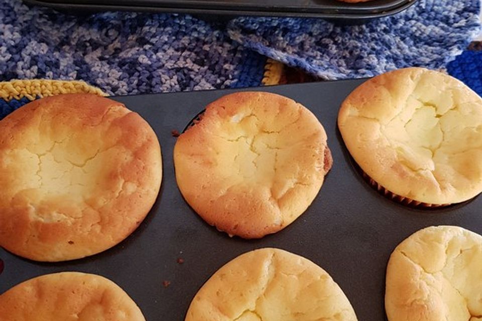 Käsekuchen-Muffins mit Schokoboden