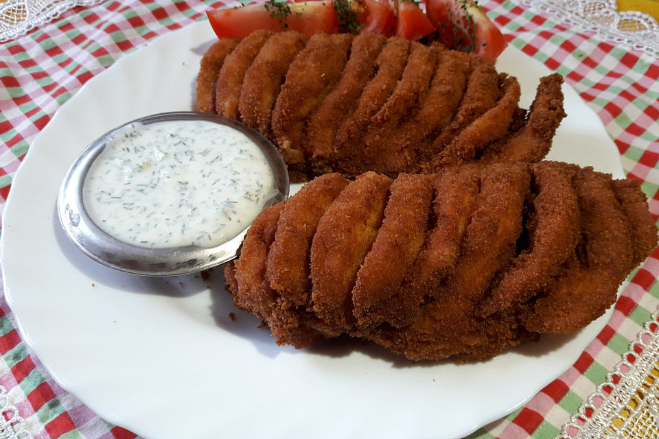 Panierte Hähnchenbrust für ein Buffet