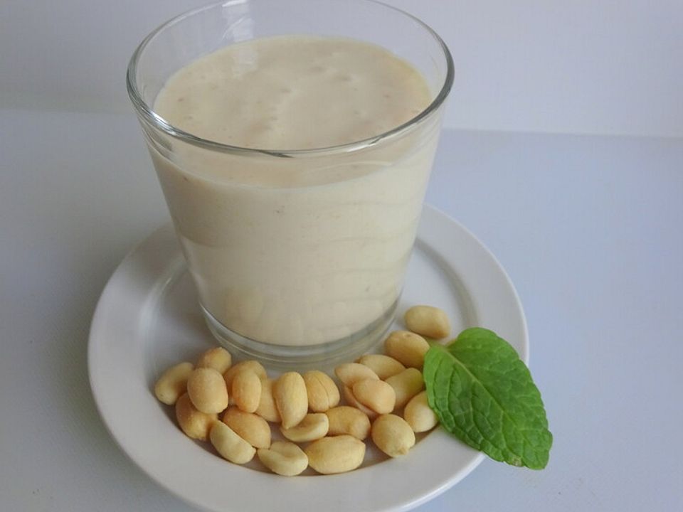 Bananen-Erdnuss-Quark-Proteinshake von AureusV| Chefkoch