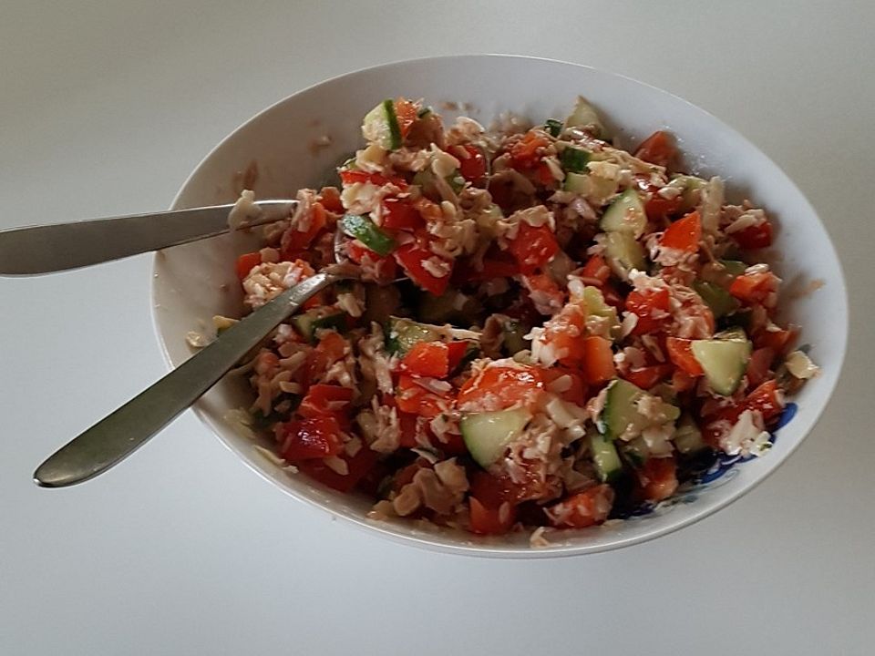 Regenbogensalat mit Thunfisch und Gouda von Ewynn| Chefkoch