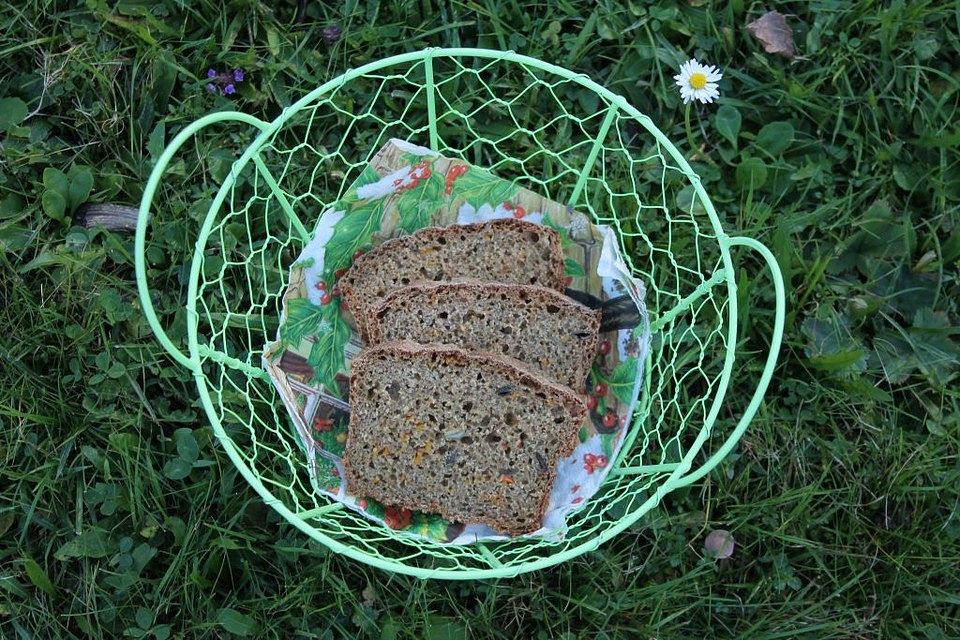 Kürbis-Dinkel-Mischbrot