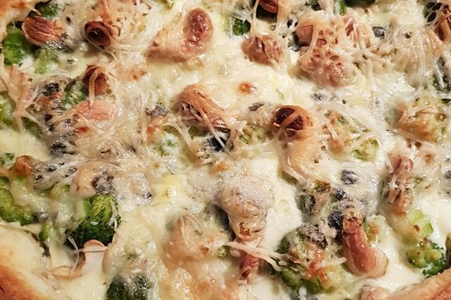 Brokkolitorte mit Cashewnüssen und Blauschimmelkäse von Pannepot| Chefkoch
