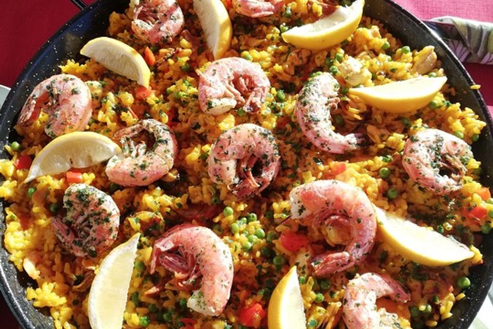 Paella mit Meeresfrüchten