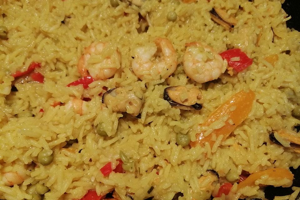 Paella mit Meeresfrüchten