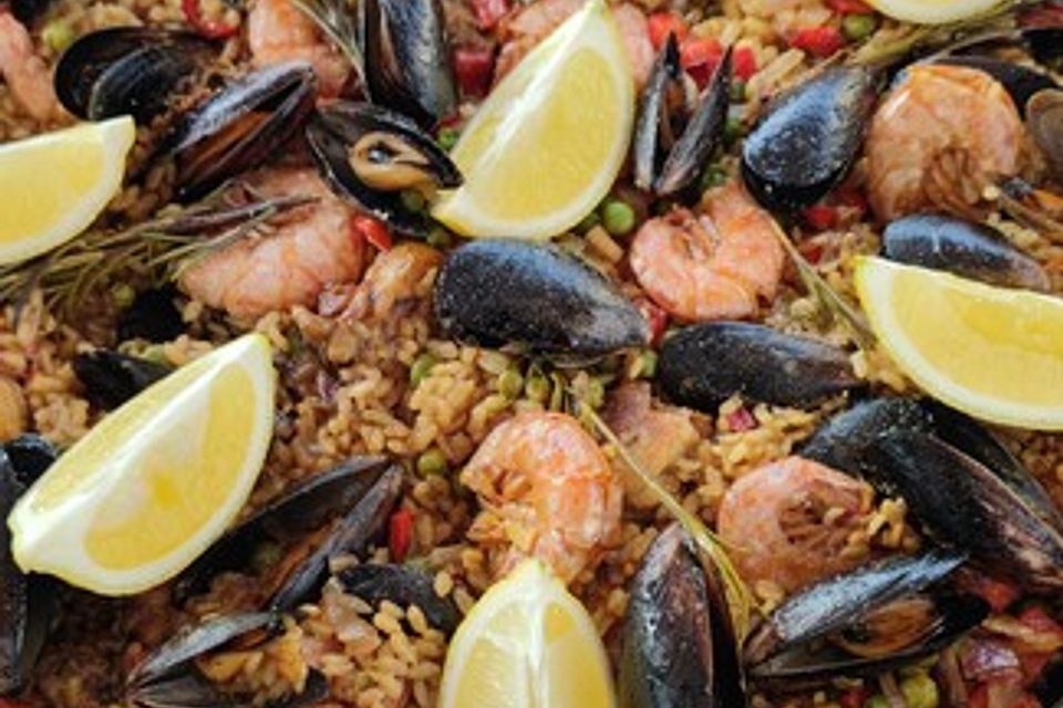 Paella mit Meeresfrüchten