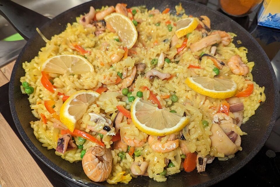 Paella mit Meeresfrüchten