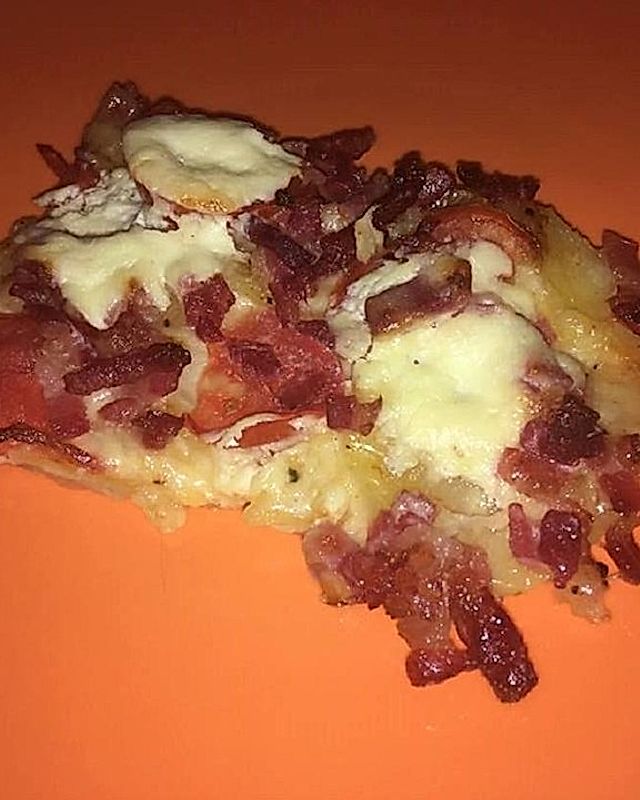 Angis Kartoffelpizza mit Speck und Crème fraîche