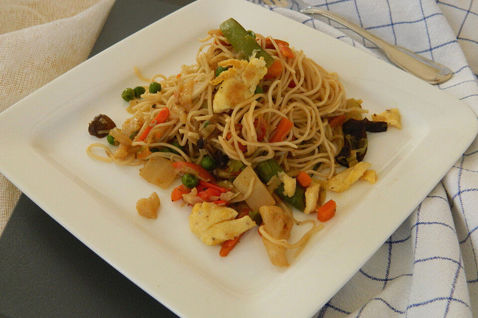 Chinesische Bratnudeln