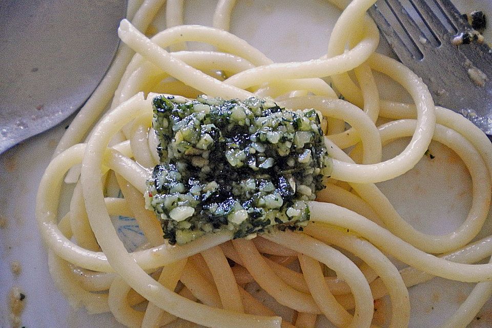 Kürbiskern - Minze - Pesto zu Pasta