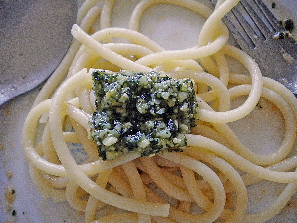 Kürbiskern - Minze - Pesto zu Pasta von Schokoliebhaberin| Chefkoch