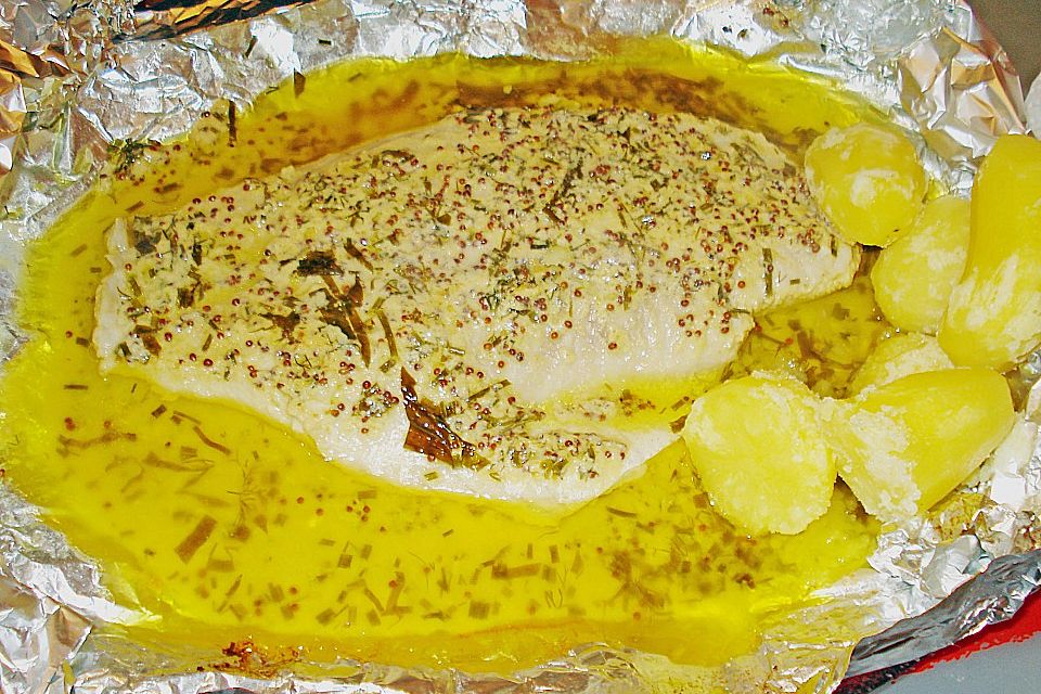 Victoriabarsch in Kräuter - Senf - Butter Victoriabarsch in Kräuter - Senf - Butter