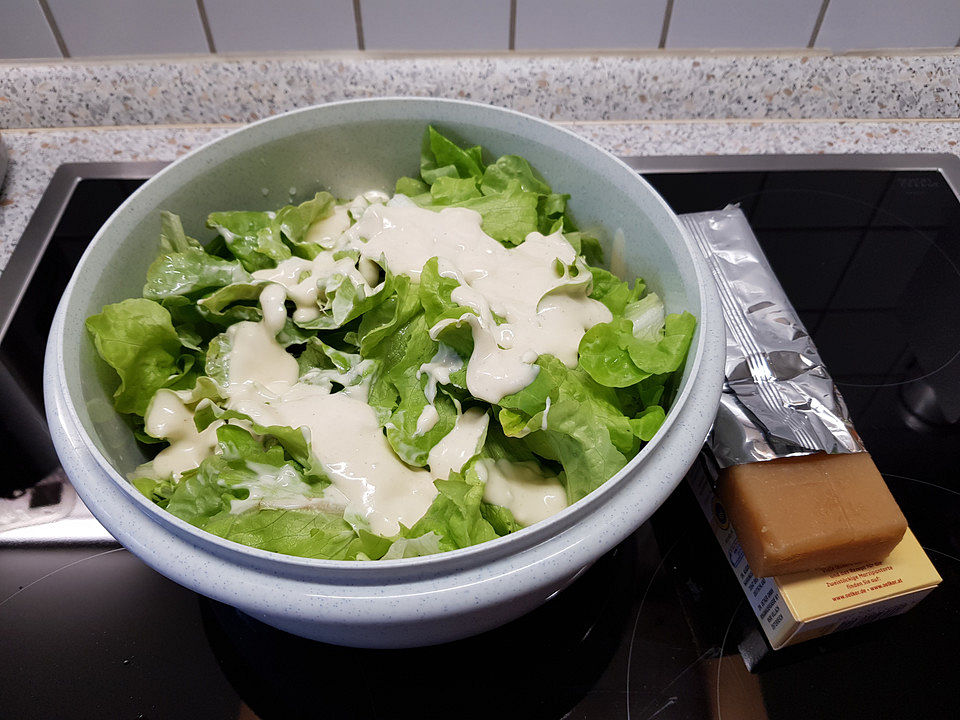 Kopfsalat mit Marzipan-Dressing von patty89| Chefkoch