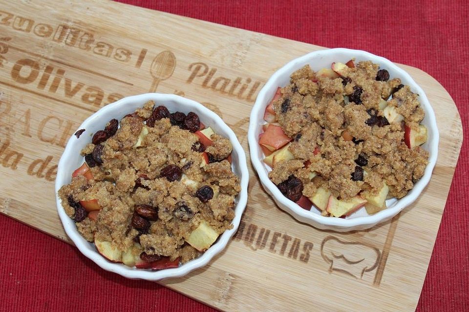 Apple Crumble mit Rosinen