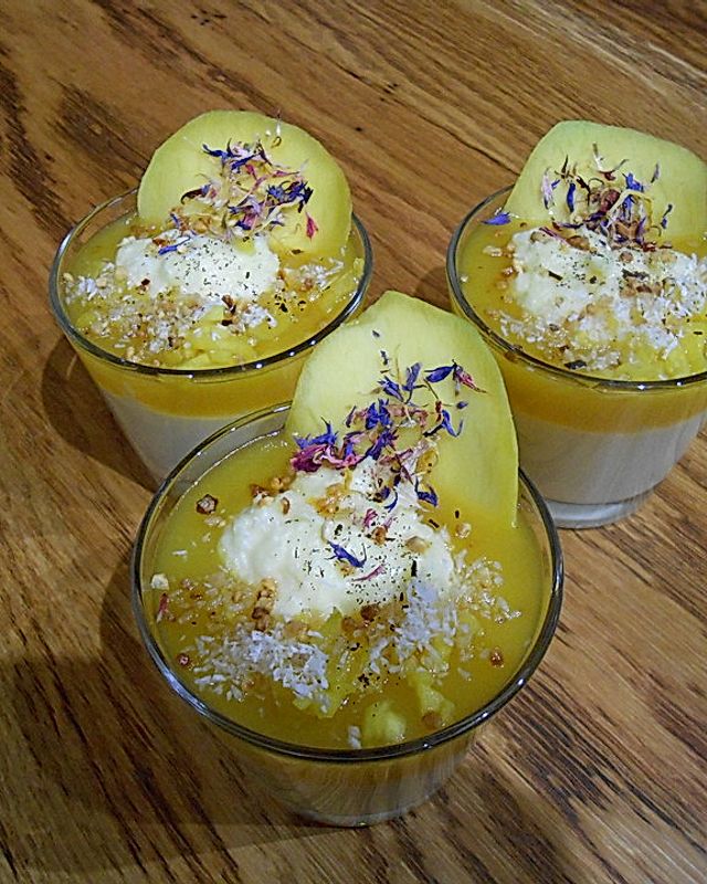 Milchreis-Pudding mit Mangopüree