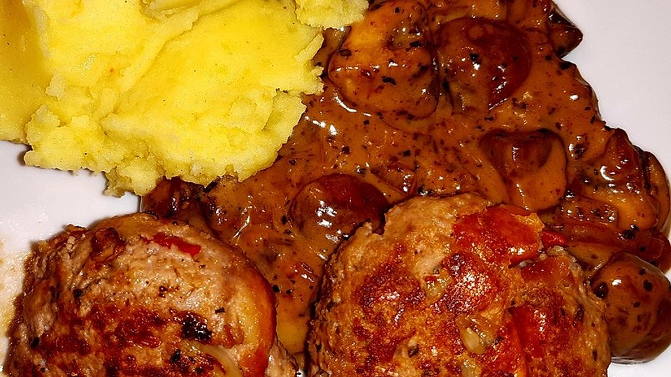 Frikadellen mit Champignon-Pfeffer-Rahm von SessM| Chefkoch
