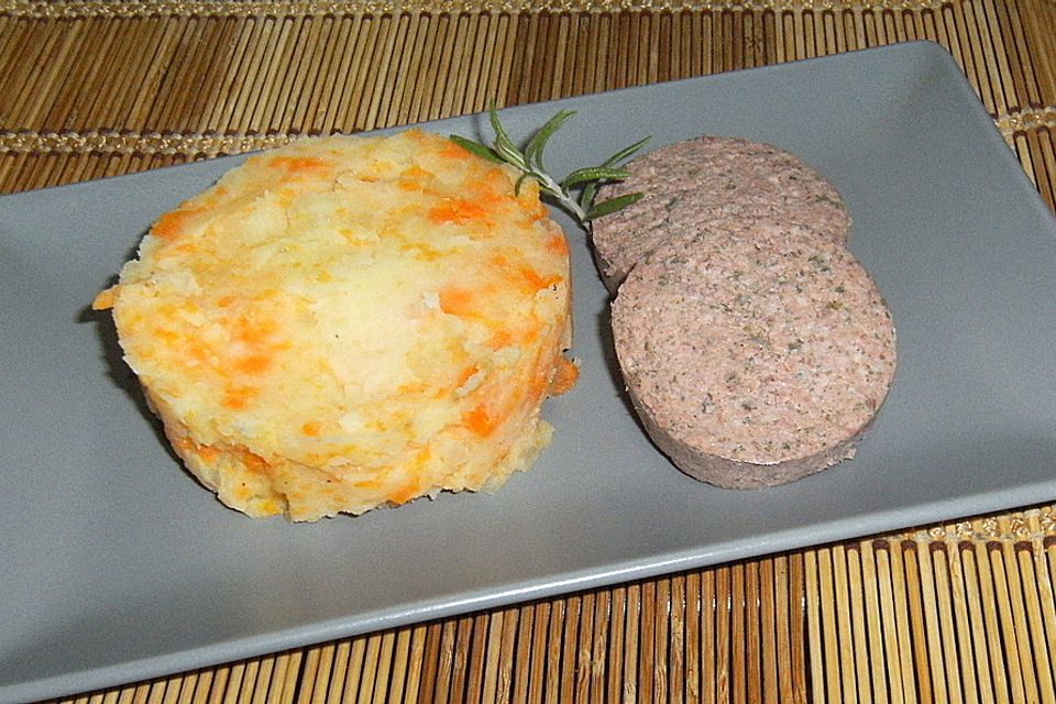 Möhren - Kartoffel - Gemüse mit Hausmacher Leberwurst