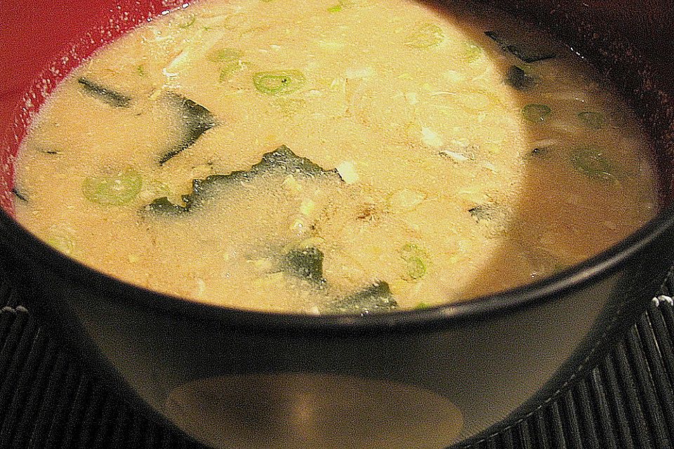 Nori-Suppe mit Ei