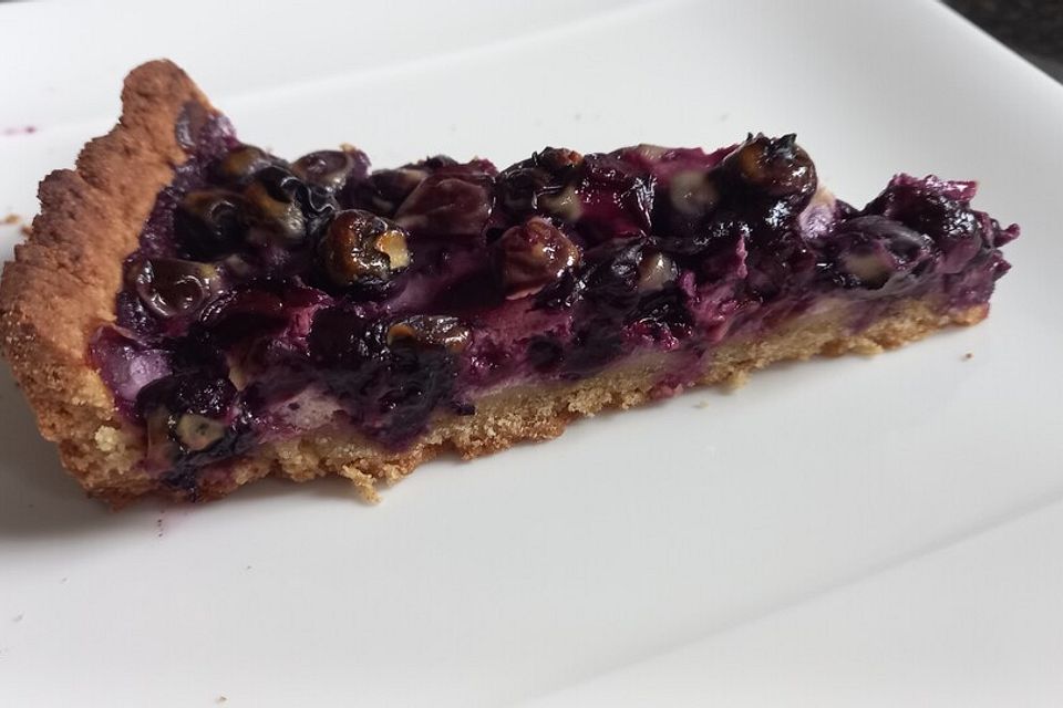 Finnischer Blaubeerkuchen