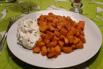 Süßkartoffel-Kürbis-Blech mit Kräuterquark