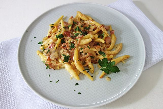 Schupfnudeln in Zwiebel-Speck-Rahm-Sauce von Sweet_n_Salty| Chefkoch