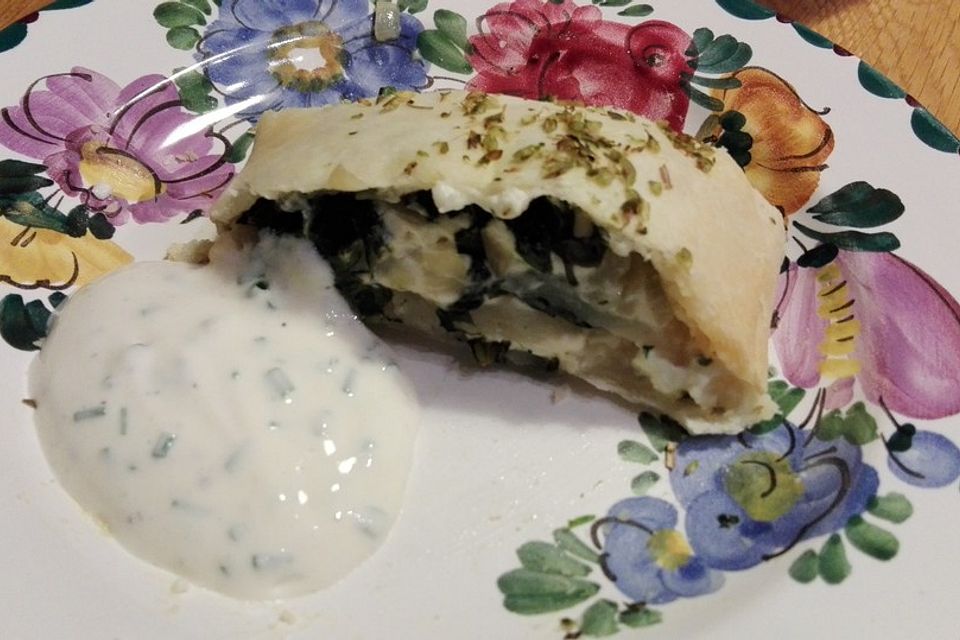 Spinatstrudel mit Feta