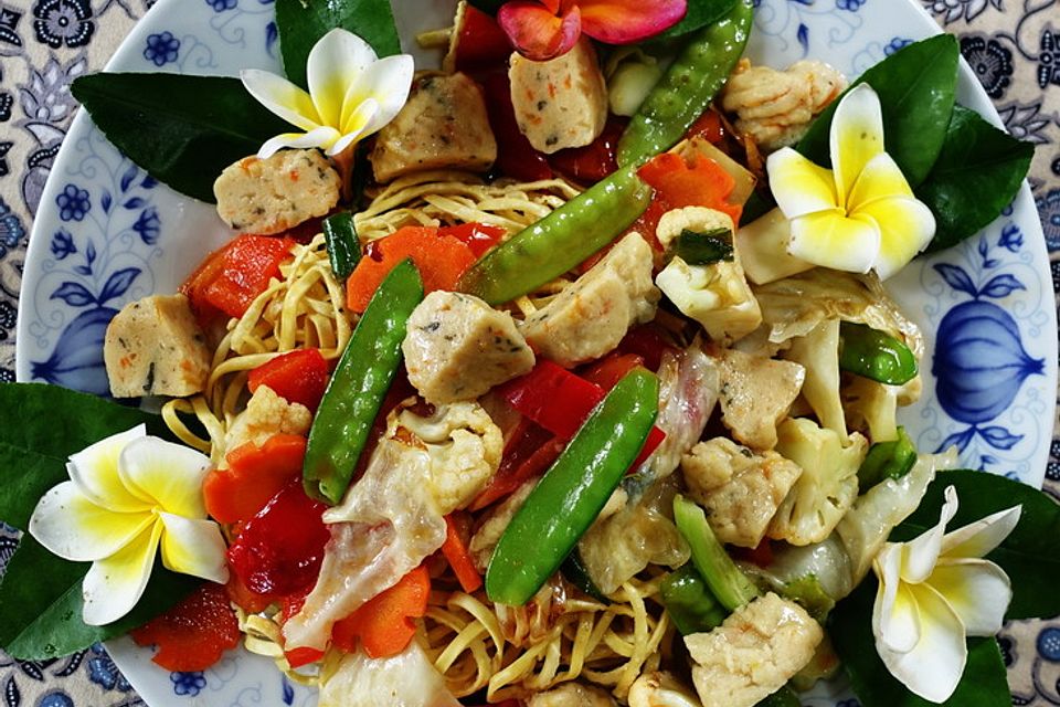 Cap Cay Bakso Ayam asam manis dengan Tamie Goreng