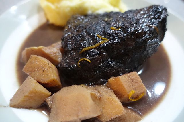 Geschmorte Rinderbäckchen mit Quitten von hefide| Chefkoch