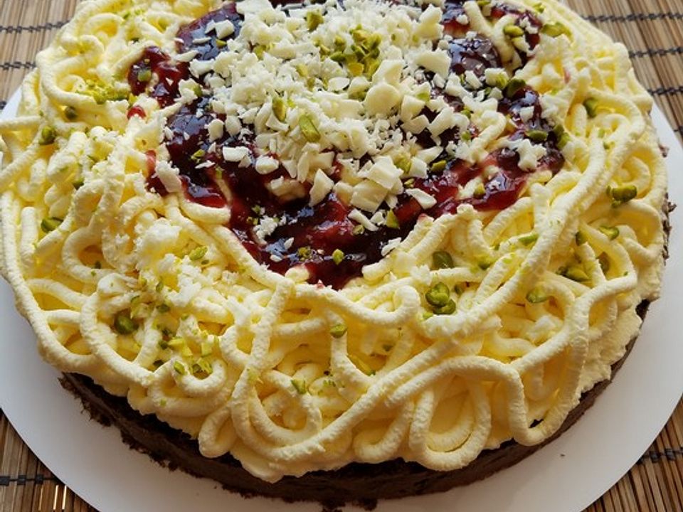 Spaghettitorte mit Himbeerkonfitüre| Chefkoch