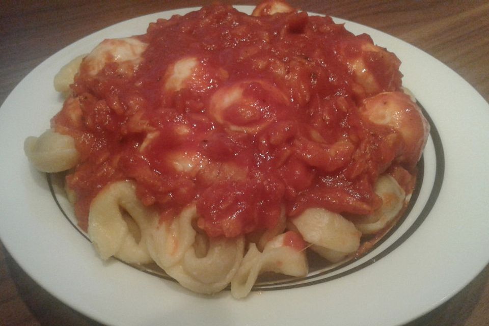 Tortellini mit Lachs und Mozzarella