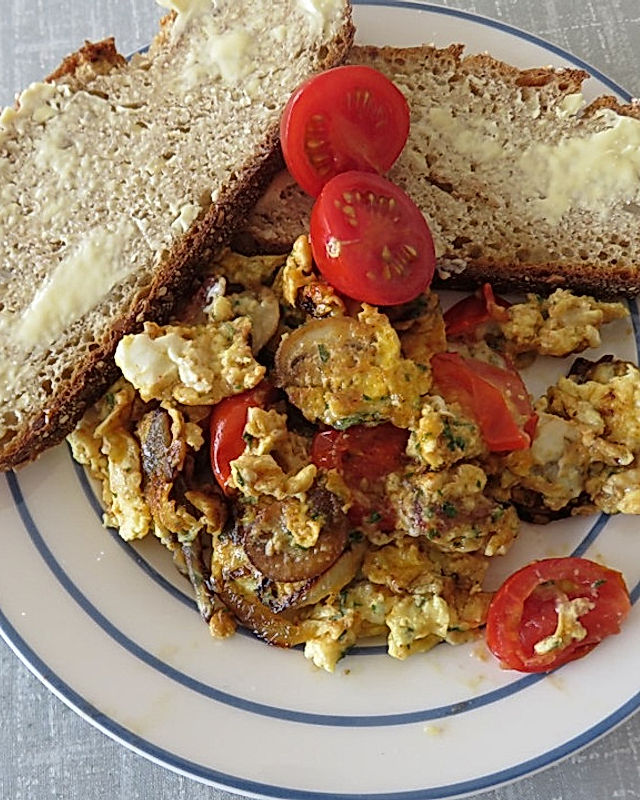 Pilz-Omelette mit Gouda und Tomaten