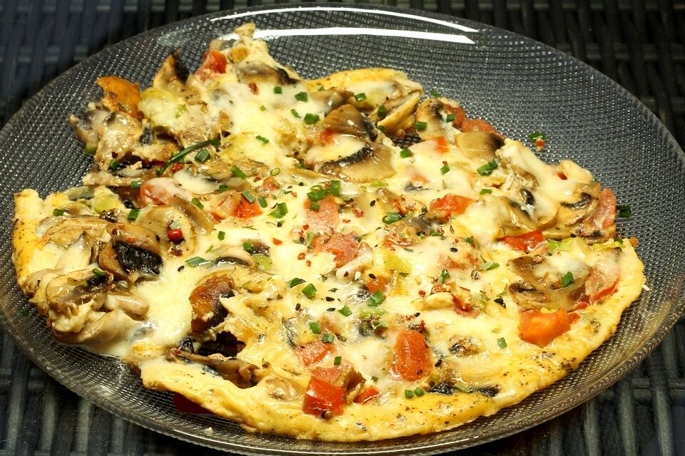 Pilz-Omelette mit Gouda und Tomaten